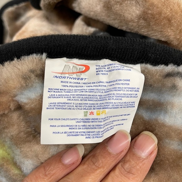 Turtle Hunters by Terry Doughty Labrador Puppies fleece blanket - Picture 6 of 8